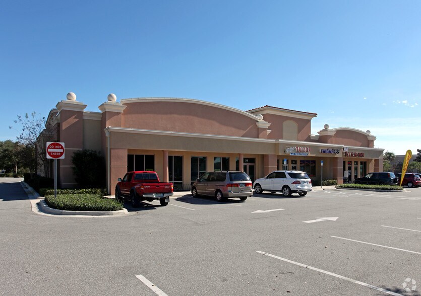 More Photos Of 203-221 N Clarke Rd, Ocoee Unknown For Lease