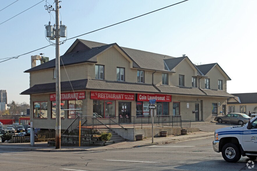 Primary Photo Of 7 Nassau St, Oshawa Storefront Retail Residential For Sale