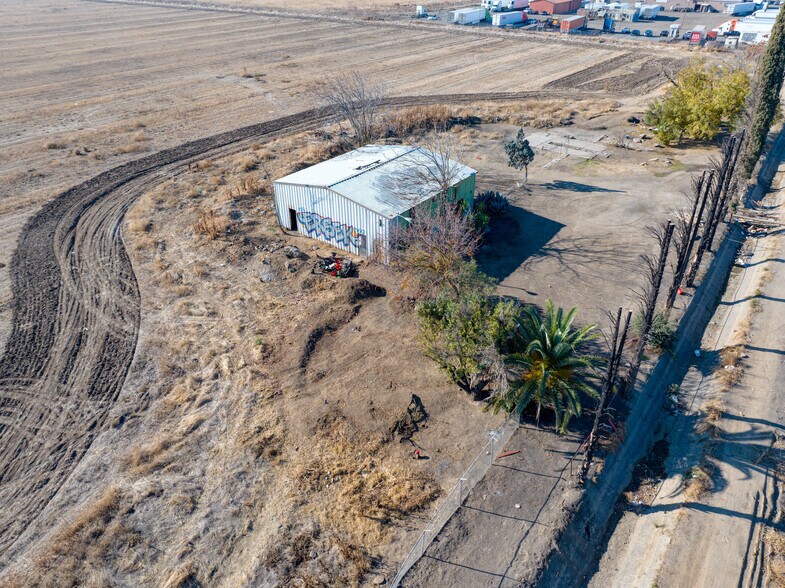 More Photos Of 864 E Childs Ave, Merced Warehouse For Sale