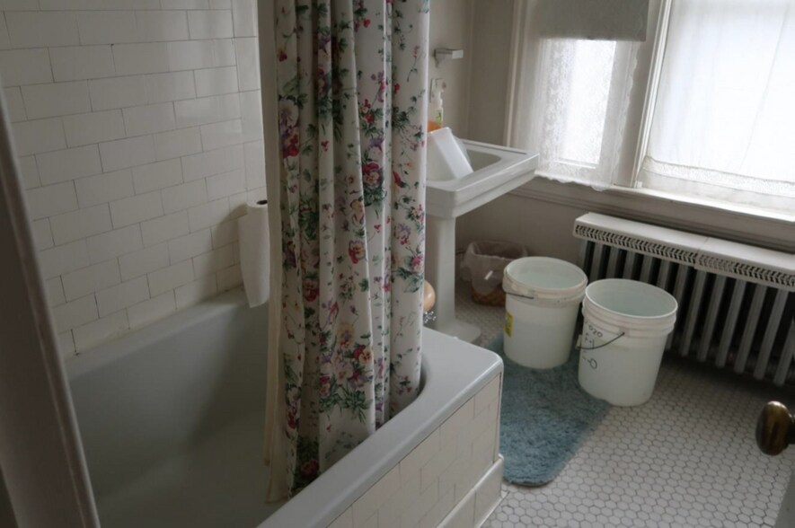 More Photos Of 61 Waldo Ave, Rochester Dormitory For Sale