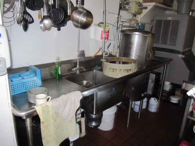 More Photos Of 413 Bank St, Lodi Restaurant For Sale