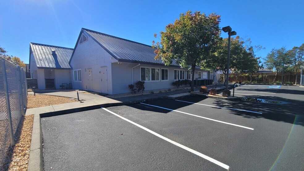 More Photos Of 730 Bennett Valley Rd, Santa Rosa Medical For Lease