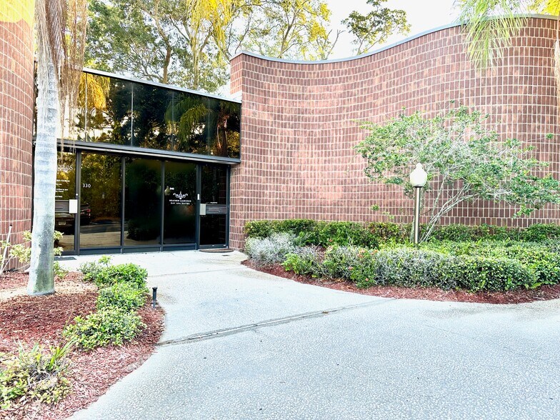 Primary Photo Of 29605 N Us Hwy 19, Clearwater Loft Creative Space For Sale