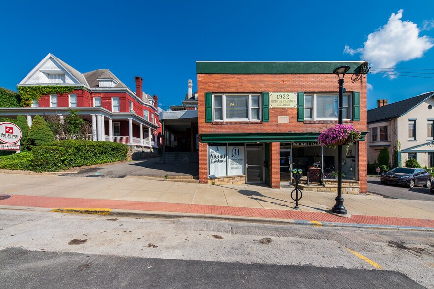 Primary Photo Of 68 High St, Morgantown Office For Lease