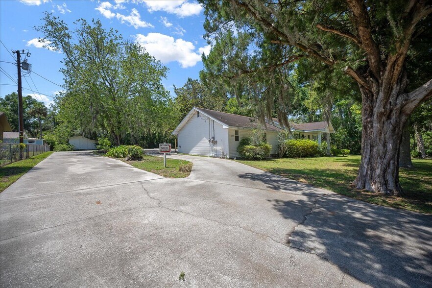 More Photos Of 2206 SE 3rd Ave, Ocala Office Residential For Sale