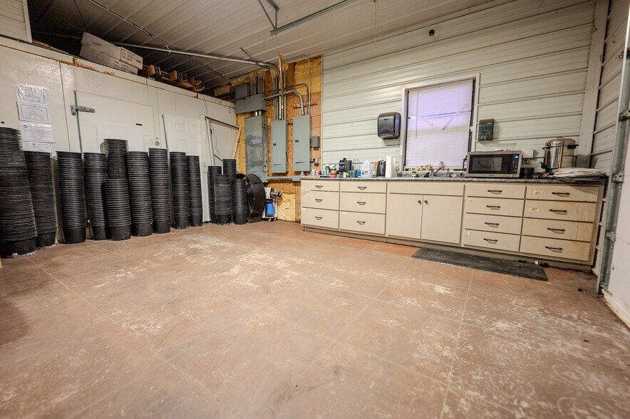 More Photos Of 15188 Highway 82, Tahlequah Storefront Retail Office For Sale