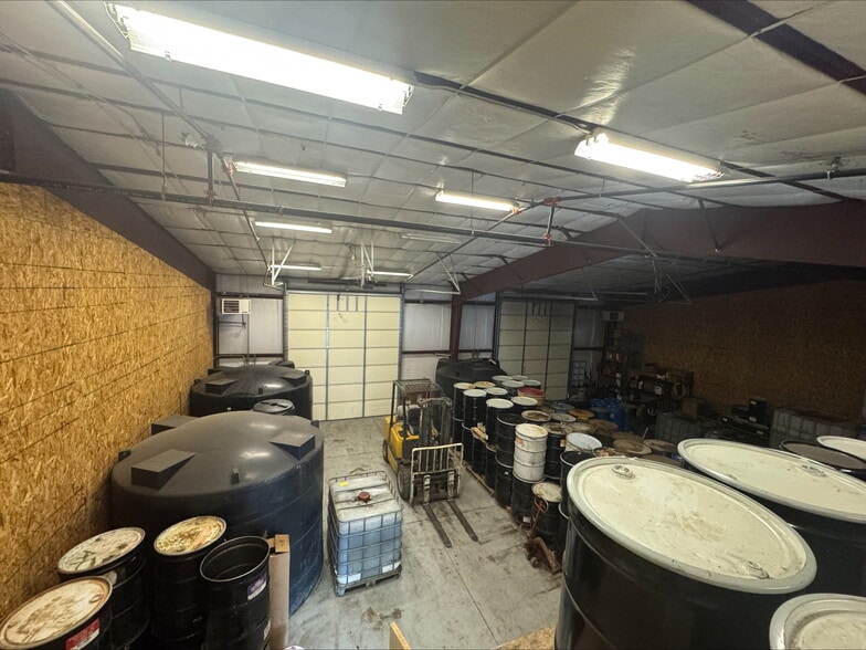 More Photos Of 5745 Industry Way, Chubbuck Warehouse For Lease