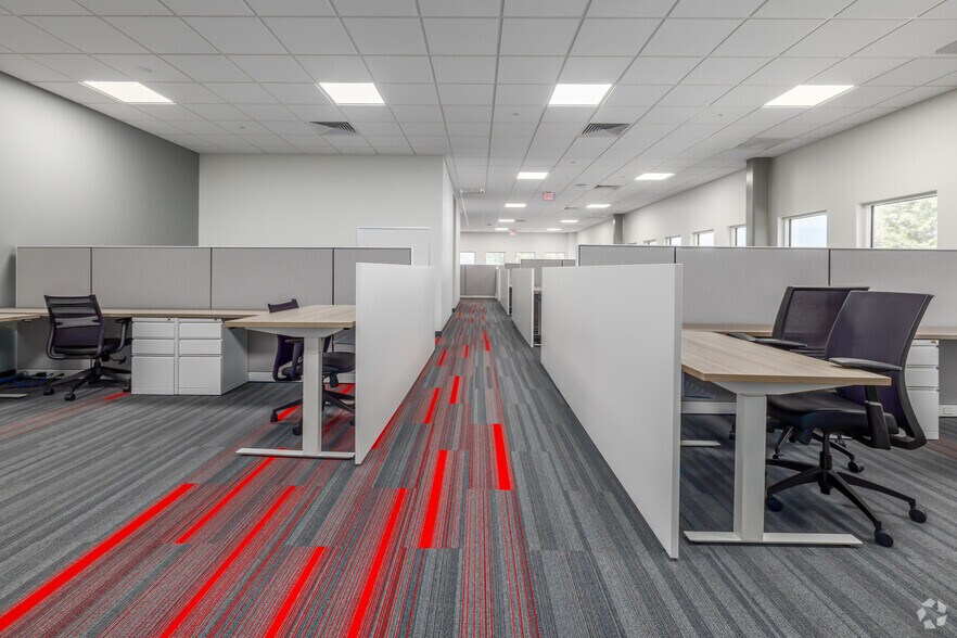 More Photos Of 11601 Research Cir, Alachua Office For Sale