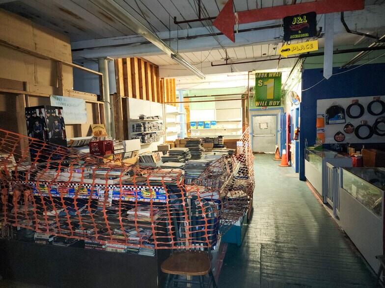 More Photos Of 460 Globe St, Fall River Showroom For Sale