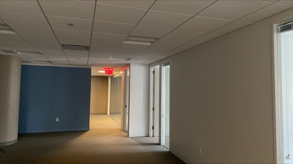 More Photos Of 805 Third Ave, New York Office For Lease