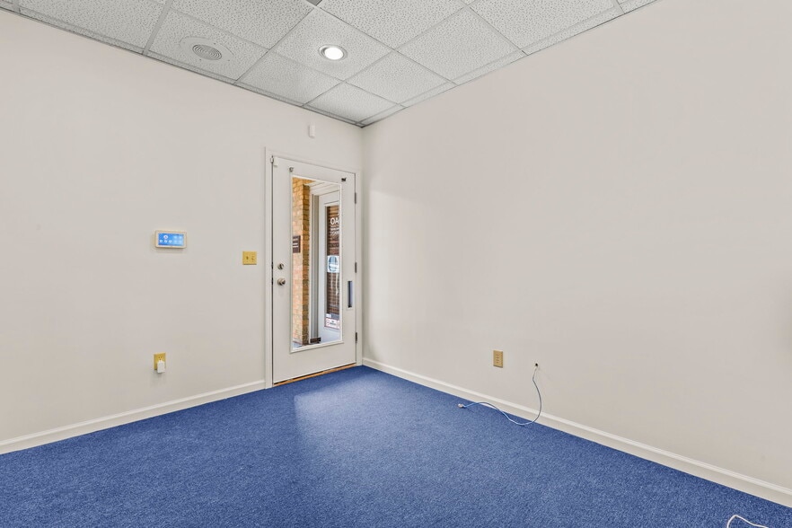 More Photos Of 73 E Wilson Bridge Rd, Worthington Office For Sale