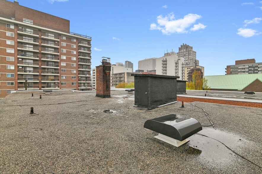 More Photos Of 61 Cartier St, Ottawa Apartments For Sale