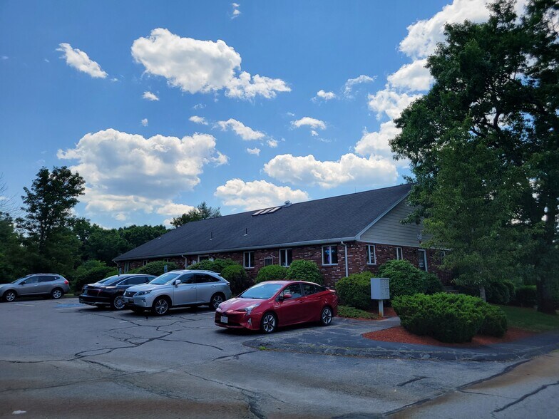 More Photos Of 1565 Main St, Tewksbury Medical For Lease