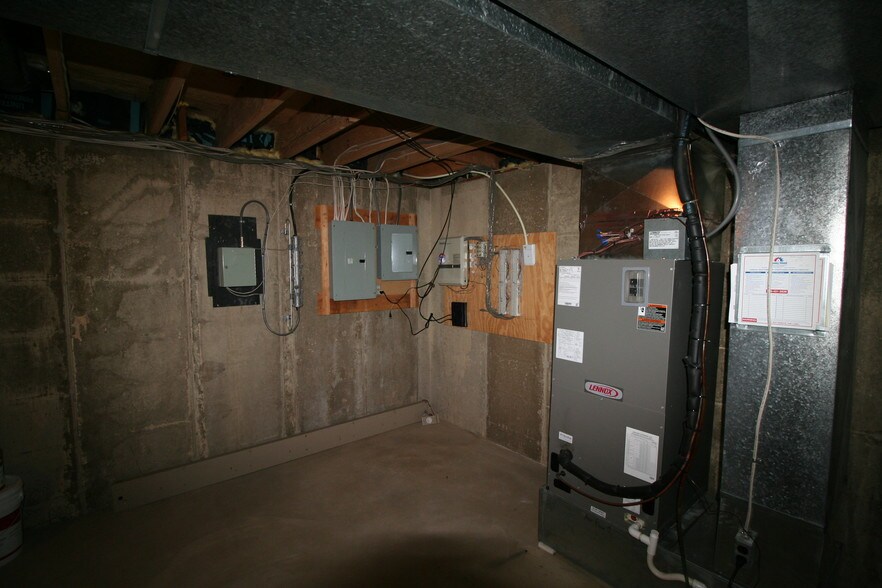 More Photos Of 300 N Pottstown Pike, Exton Office For Lease