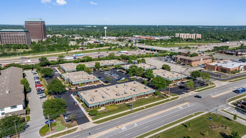 More Photos Of 3030-3140 Finley Rd, Downers Grove Unknown For Lease