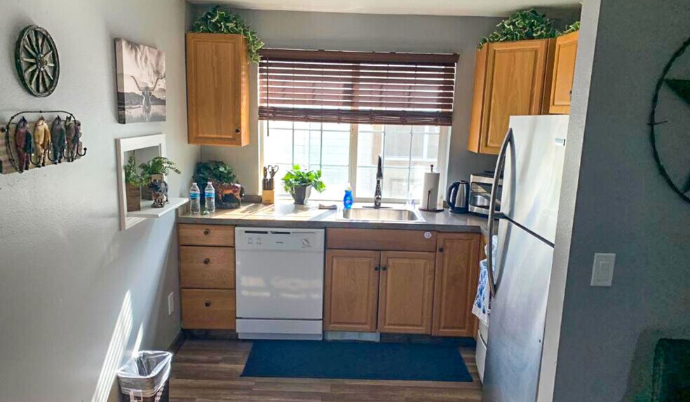 More Photos Of 20 Swenson Way, Dillon Hotel For Sale