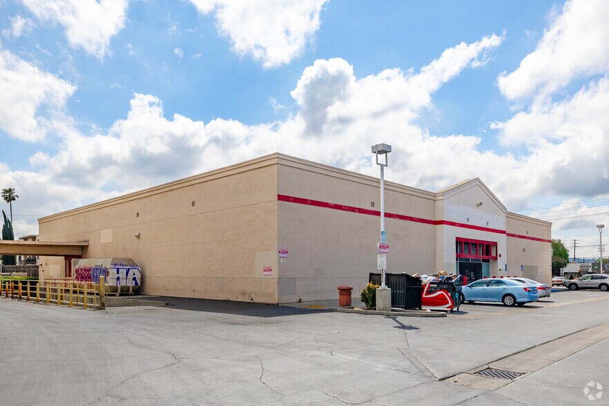 More Photos Of 6440 Sepulveda Blvd, Van Nuys Storefront For Lease