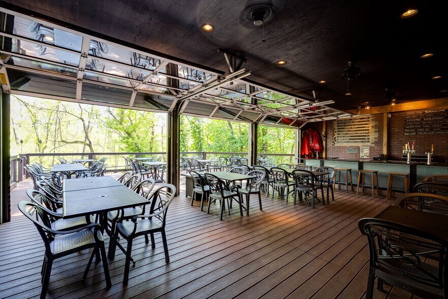 More Photos Of 108-111 W Main St, Medway Restaurant For Sale