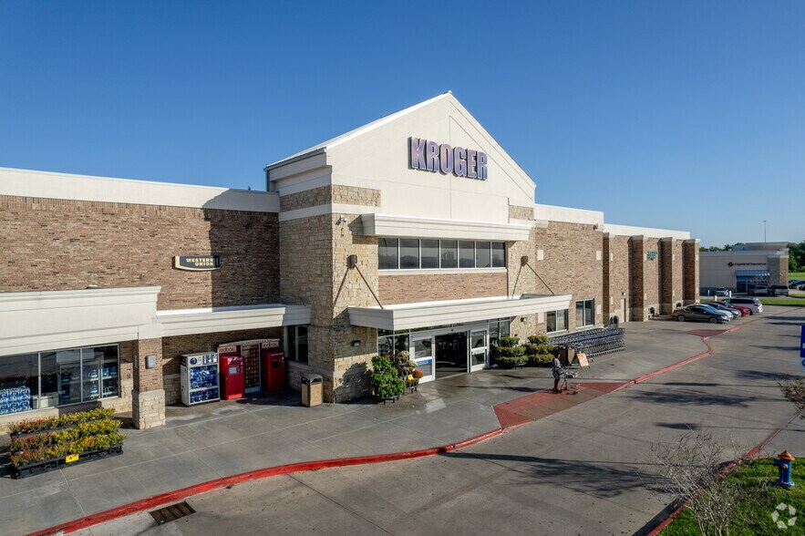 More Photos Of Shadow Creek Pkwy & Hwy 2, Pearland Unknown For Lease