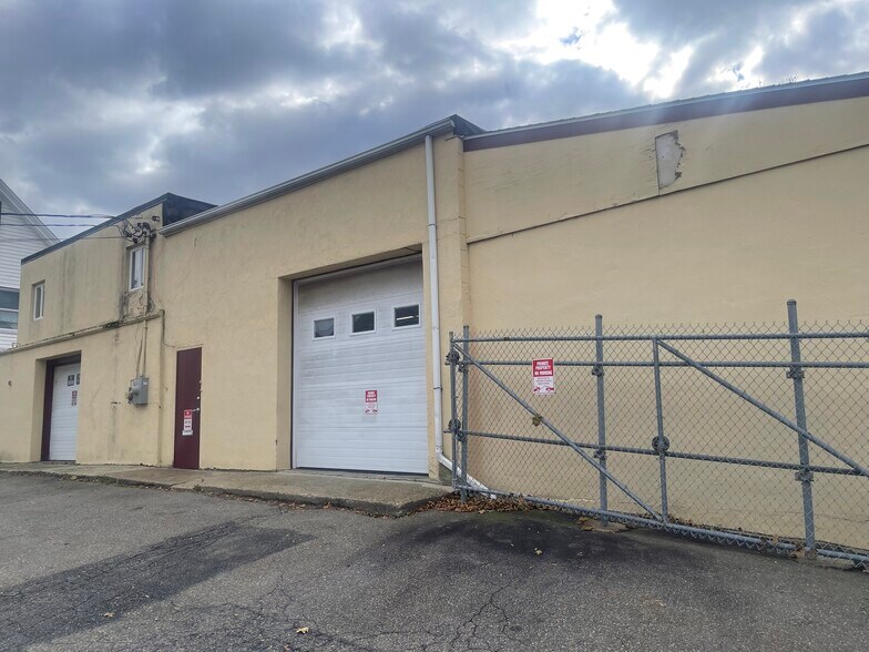 More Photos Of 1450-1456 Hyde Park Ave, Boston Manufacturing For Sale