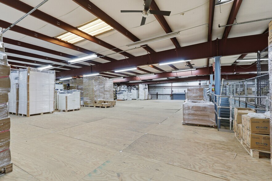 More Photos Of 9208 Enterprise Ct, Manassas Park Warehouse For Sale