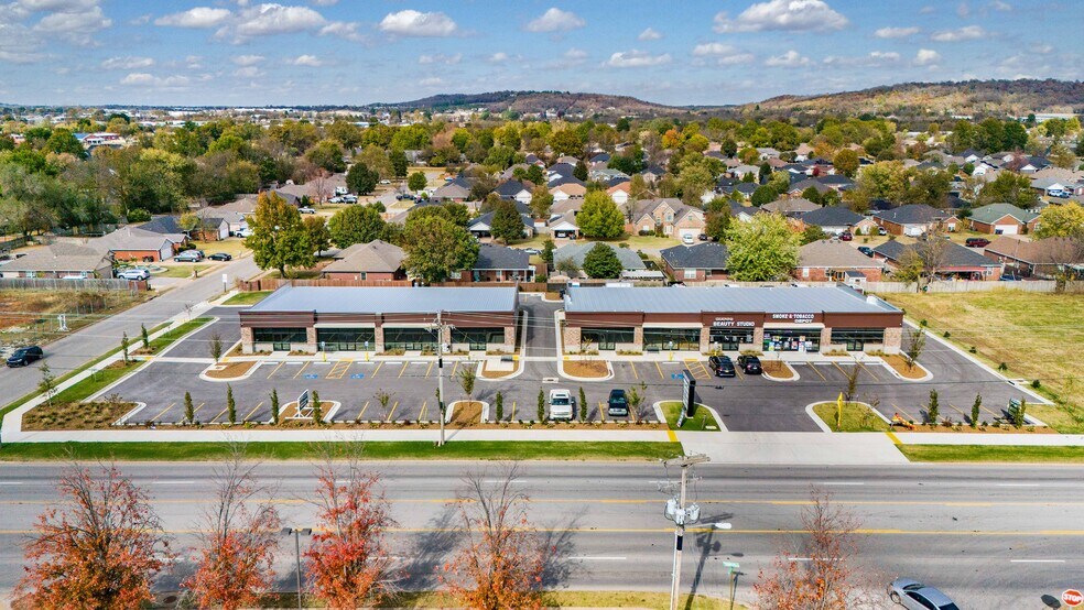 More Photos Of 2630 E Robinson Ave, Springdale Unknown For Lease