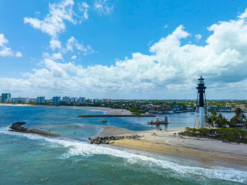 More Photos Of 3208 NE 11th St, Pompano Beach Apartments For Sale