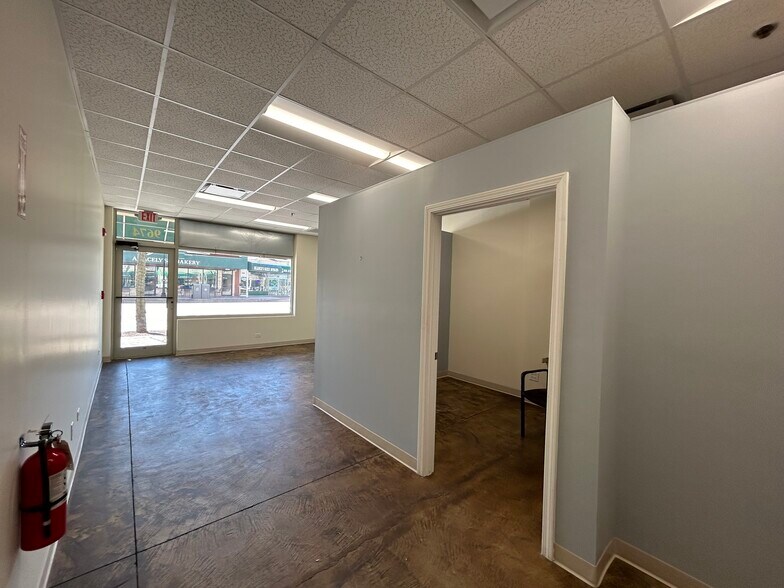 More Photos Of 9660-9684 Franklin Ave, Franklin Park Apartments For Lease