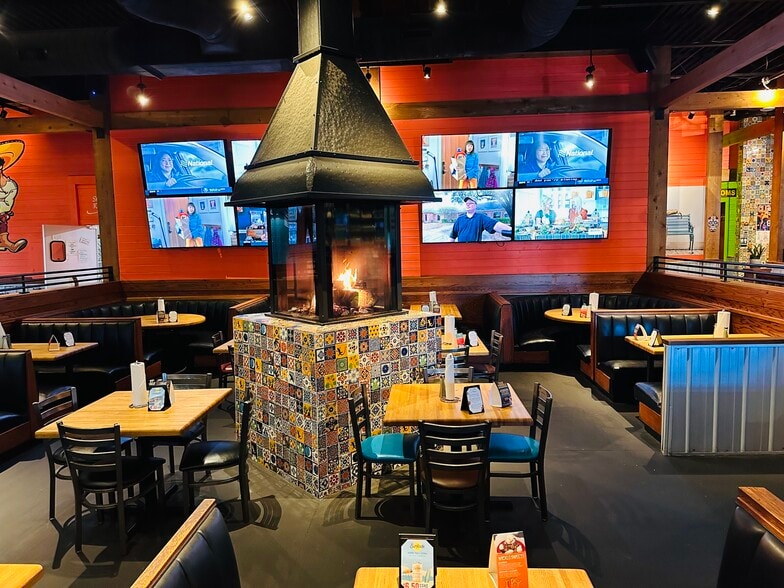 More Photos Of 102 Southern Center Way, Easley Restaurant For Lease