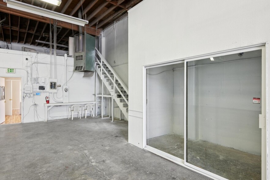 More Photos Of 2475 Bluebell Dr, Santa Rosa Industrial For Lease