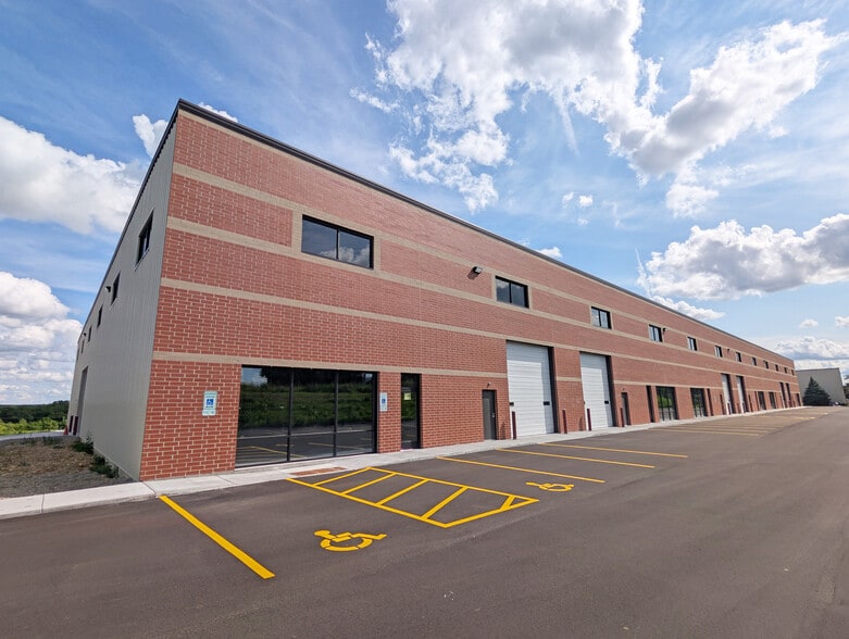 More Photos Of 3300-3310 Mound Rd, Joliet Warehouse For Lease