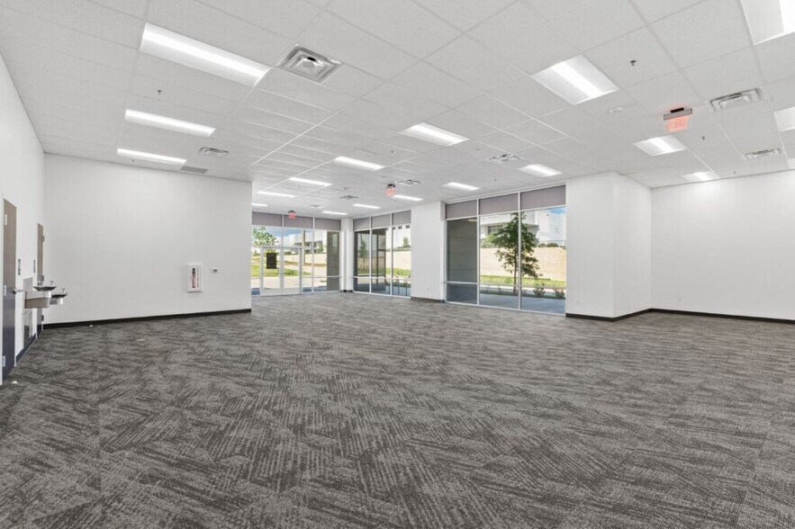 More Photos Of 3212 E Pecan St, Pflugerville Unknown For Lease