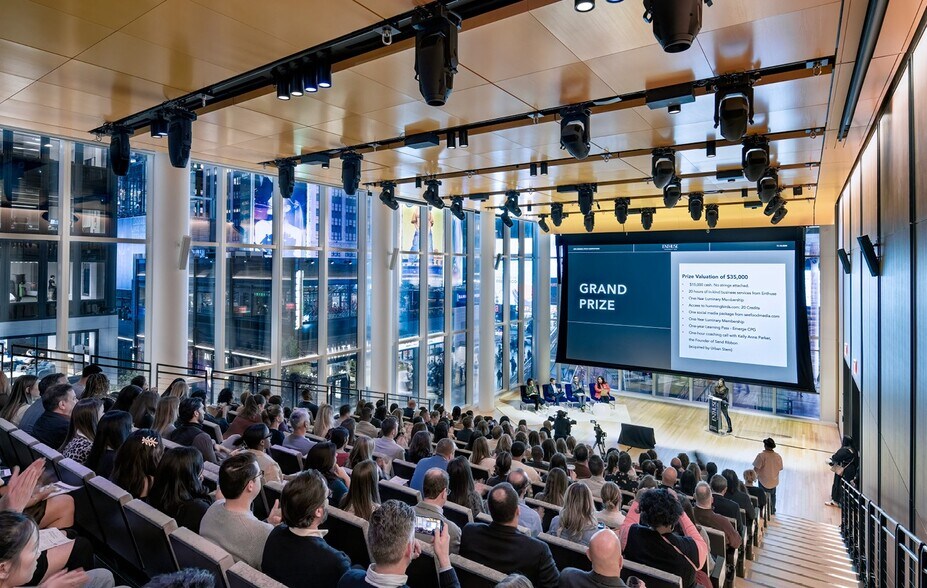 More Photos Of PENN 2, New York Office For Lease