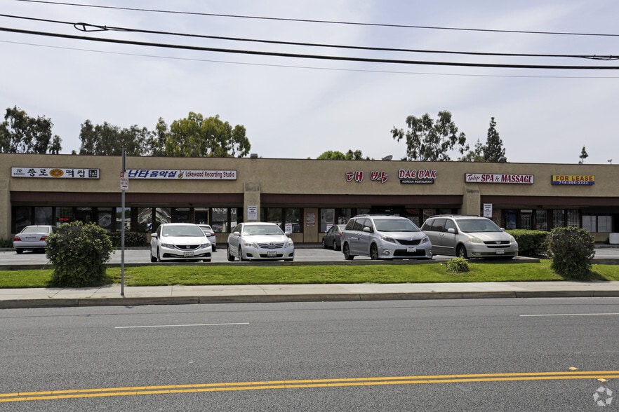 More Photos Of 11802-11820 Centralia St, Lakewood General Retail For Sale