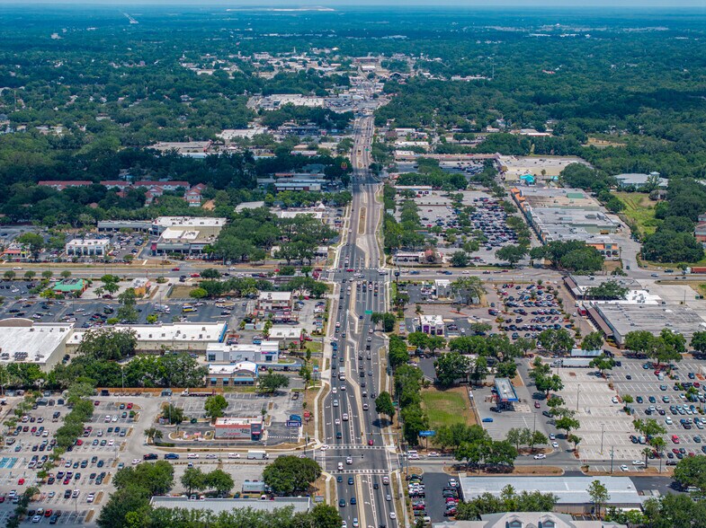More Photos Of 2914 James L Redman Pky, Plant City Storefront Retail Office For Sale