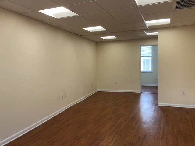 More Photos Of 15 Valley St, South Orange Office For Lease