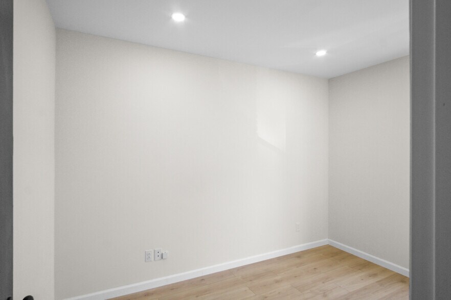 More Photos Of 55 Old Turnpike Rd, Nanuet Office For Lease