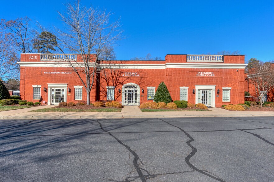 More Photos Of 3210 Prosperity Church Rd, Charlotte Office For Sale