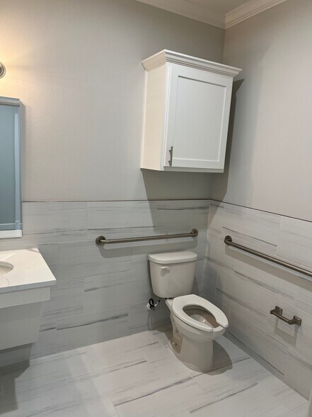 More Photos Of 7978 Preston Rd, Frisco Medical For Sale