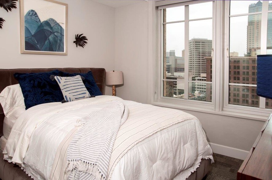 More Photos Of 180 Kellogg Blvd E, Saint Paul Apartments For Lease