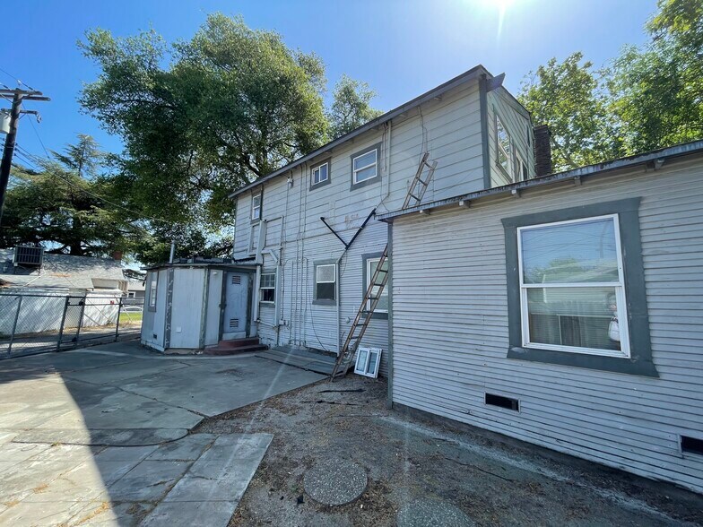 More Photos Of 2439 Rio Linda Blvd, Sacramento Apartments For Sale