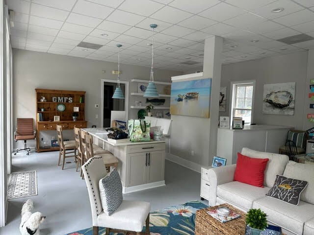 More Photos Of 12 Celadon Dr, Beaufort Storefront Retail Office For Lease