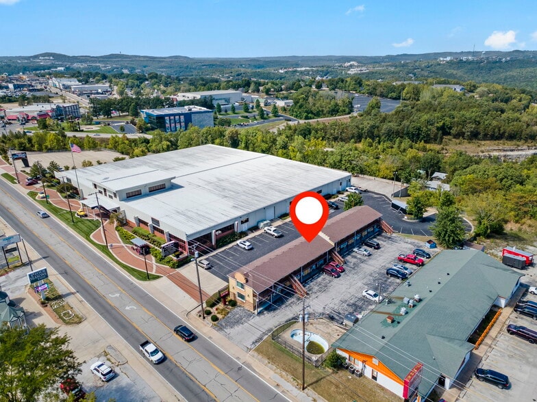 More Photos Of 1325 W Highway 76, Branson Hotel For Sale