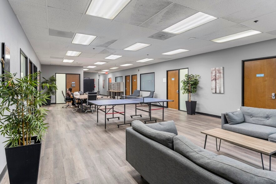 More Photos Of 205 E Alma Ave, San Jose Warehouse For Lease