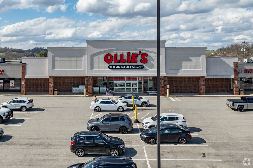 More Photos Of 1000-1050 Countryside Plz, Mount Pleasant Unknown For Lease