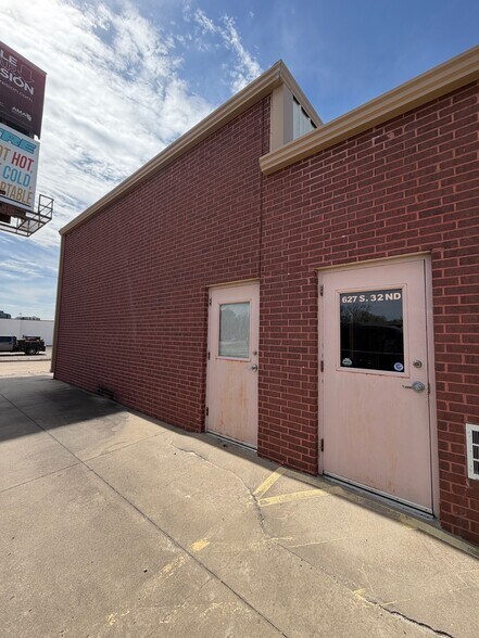 More Photos Of 627 S 32nd St, Muskogee Auto Repair For Sale