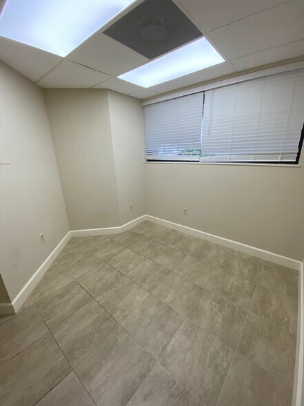 More Photos Of 2836-2854 SE Federal Hwy, Stuart Medical For Lease