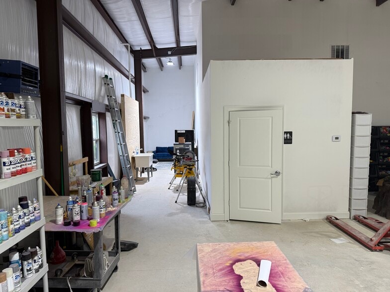 More Photos Of 269 General Patton Ave, Mandeville Warehouse For Sale