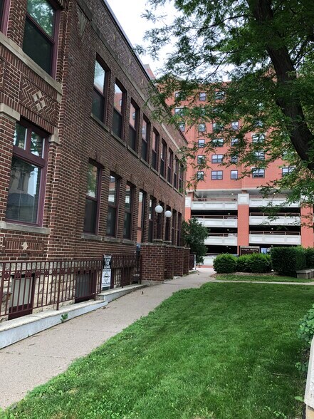 More Photos Of 433 W 3rd St, Red Wing Office For Lease