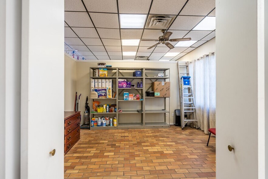 More Photos Of 810 S Stockton Ave, Monahans General Retail For Lease